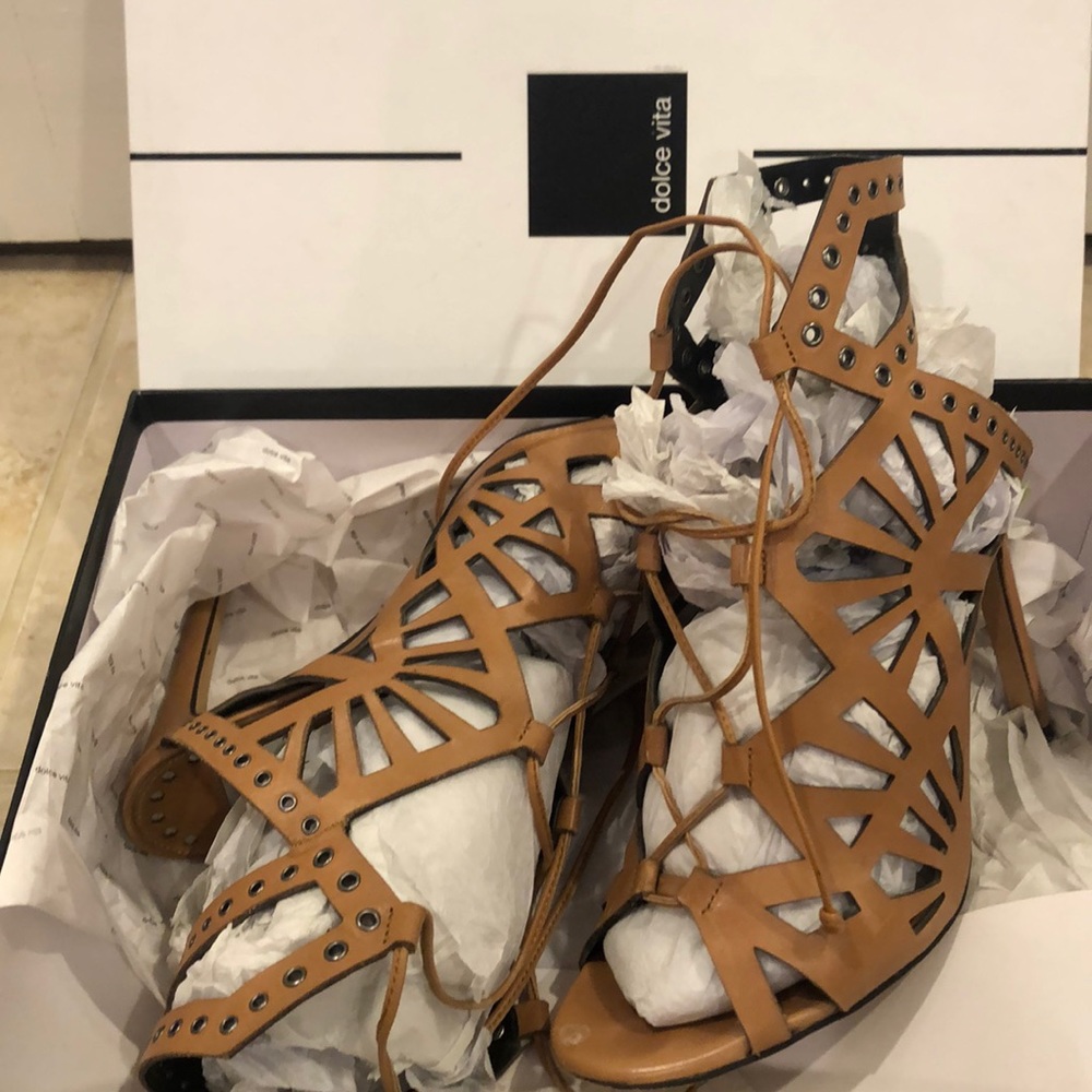Dolce Vita tan sandals